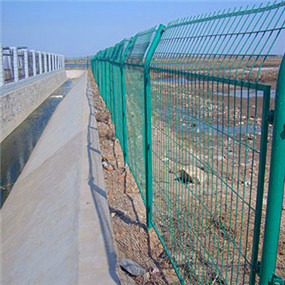 新疆玖龙盛邦金属制品有限公司-护栏，围栏，防护网